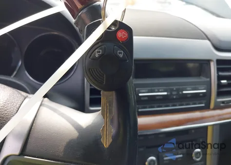 2010 Lincoln Mkz z USA, uszkodzony, nr VIN 3LNHL2GC0AR751098